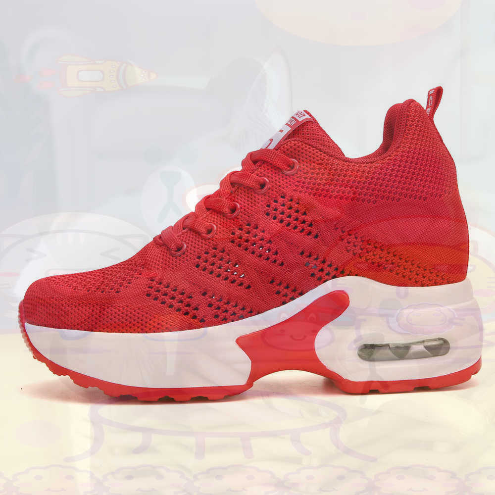 Red Size 36 Shoes Woman Tennis - огляд і ціна Collectible Vintage Golf Balls