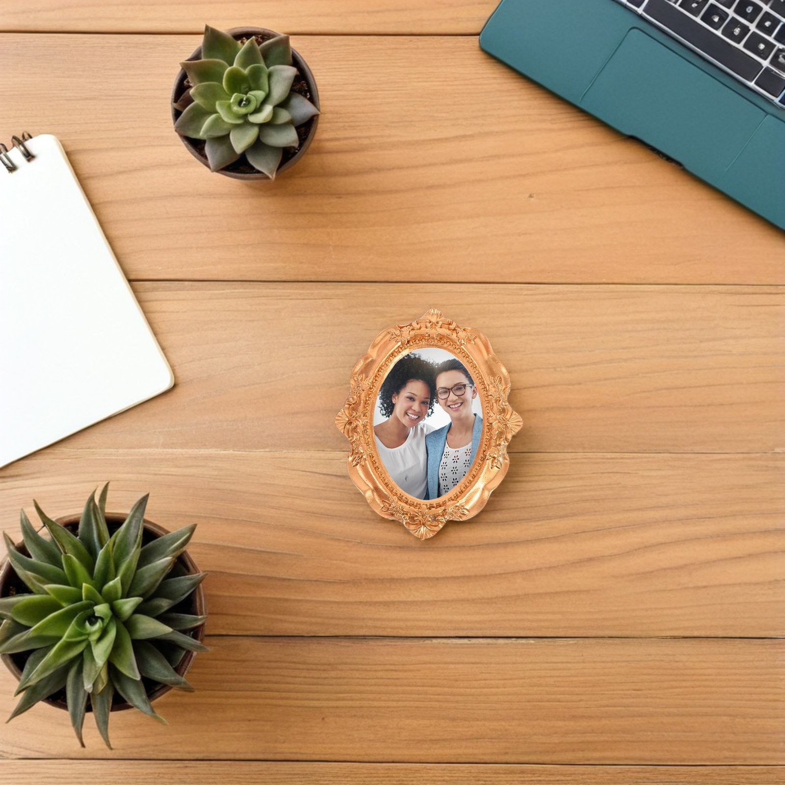 3Pcs Tiny Photo Frame Mini Pic - огляд і ціна Collectible Vintage Photos