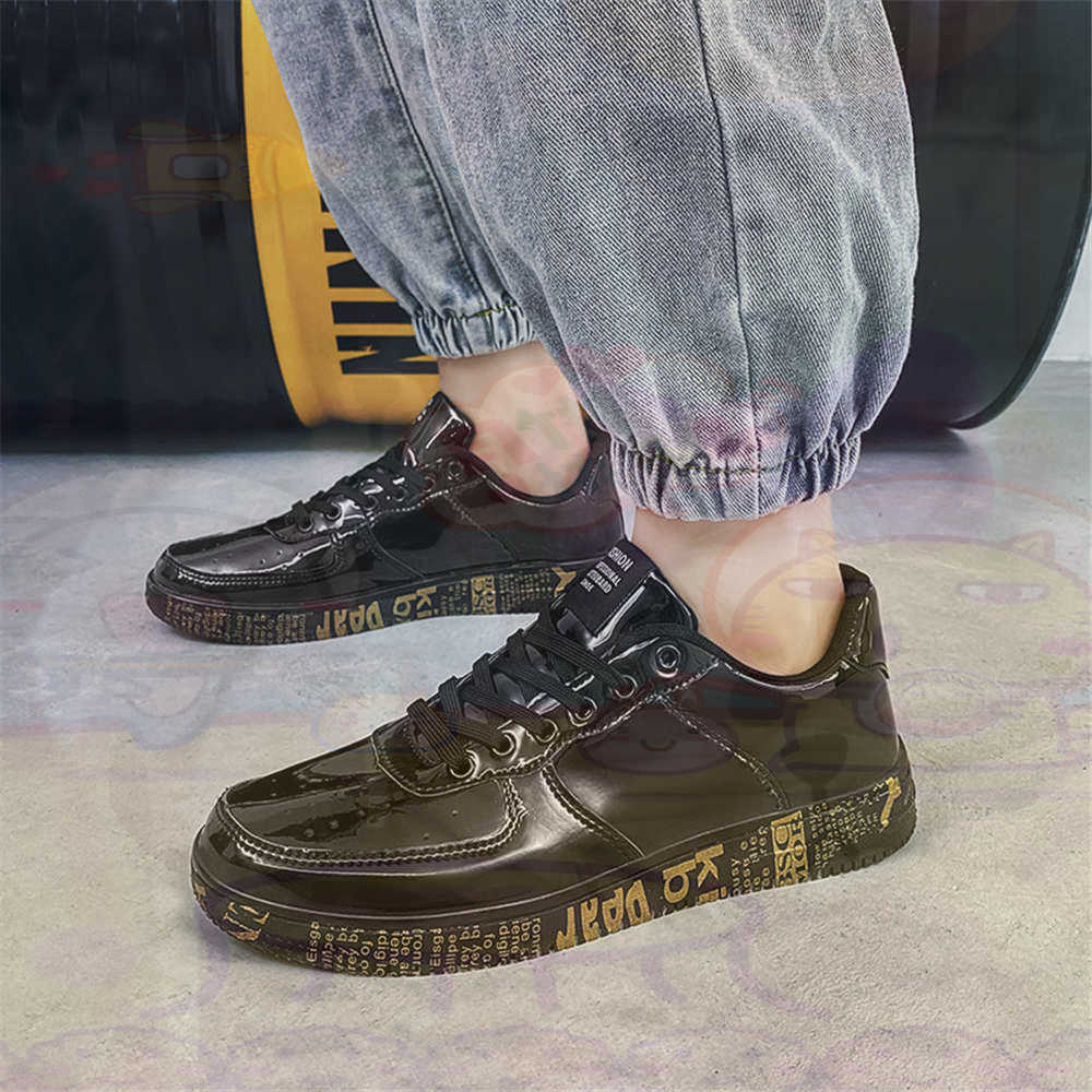 Round Foot Size 45 Sneakers Wh - огляд і ціна Collectible Vintage Golf Balls